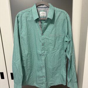 Men's Craft + Flow Long-Sleeve Button-Down Shirt in Large